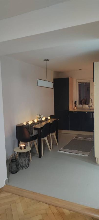 Apartman Visnovka パルドゥビツェ エクステリア 写真