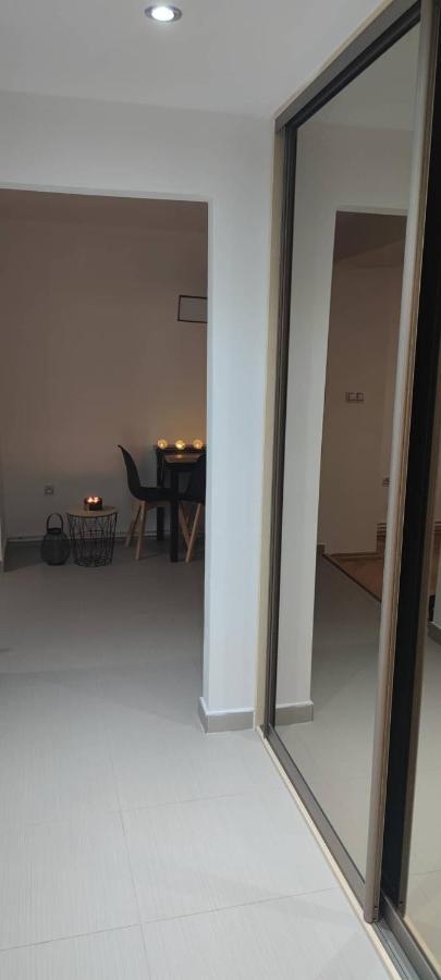 Apartman Visnovka パルドゥビツェ エクステリア 写真